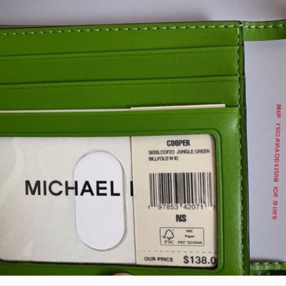 Michael Kors NEW Men's Green and White Card Holder - Picture 3 of 8